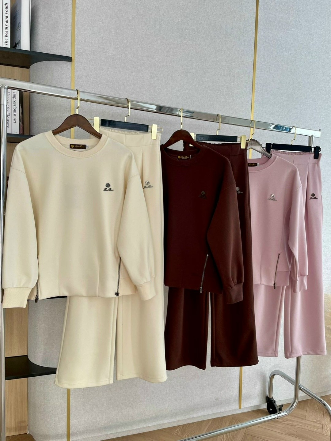 костюм женский,спортивные костюмы женские,трикотажные костюмы,костюм с брюками,костюм бежевый