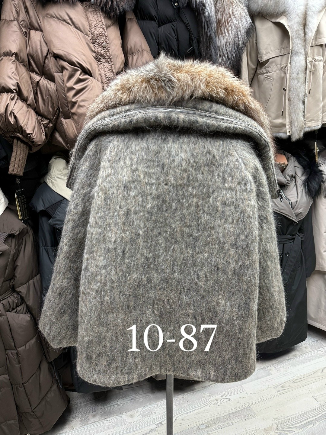 пальто с мехом,пуховик-пальто женский зимний шерсть с мехом лисы,женская зимняя куртка,куртка с натуральным мехом,пальто женское серое меховое шерсть