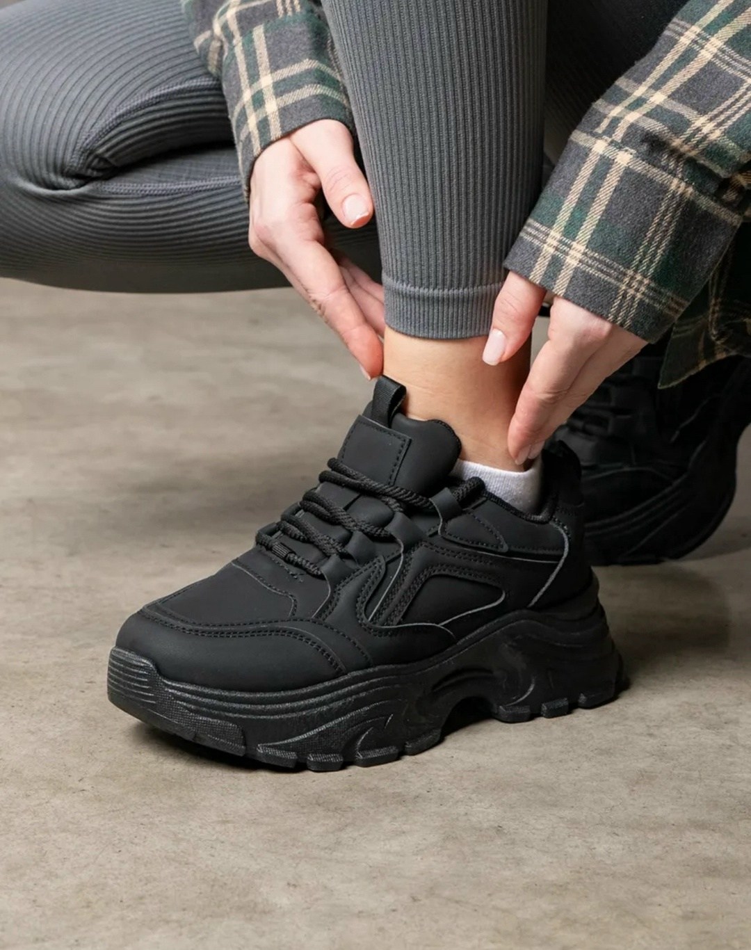 кроссовки на высокой подошве,,кроссовки женские демисезонные,кроссовки женские черные,женские массивные кроссовки