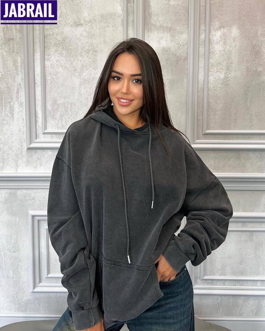 фотосессия модель,фотосессии идеи,девушка,толстовка оверсайз,фотосессия