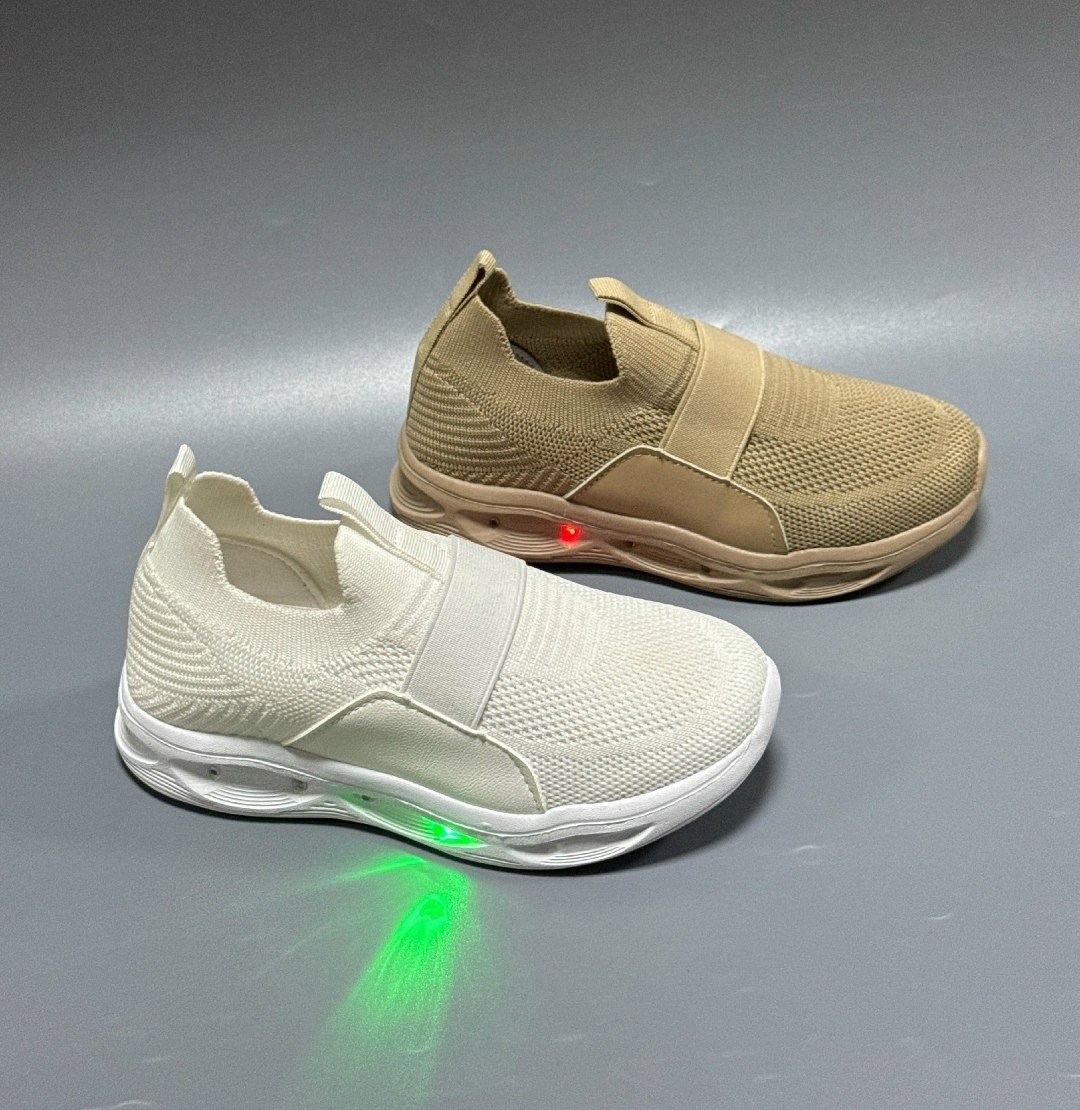 женские кроссовки,,женские текстильные кроссовки,бежевые кроссовки,спортивная