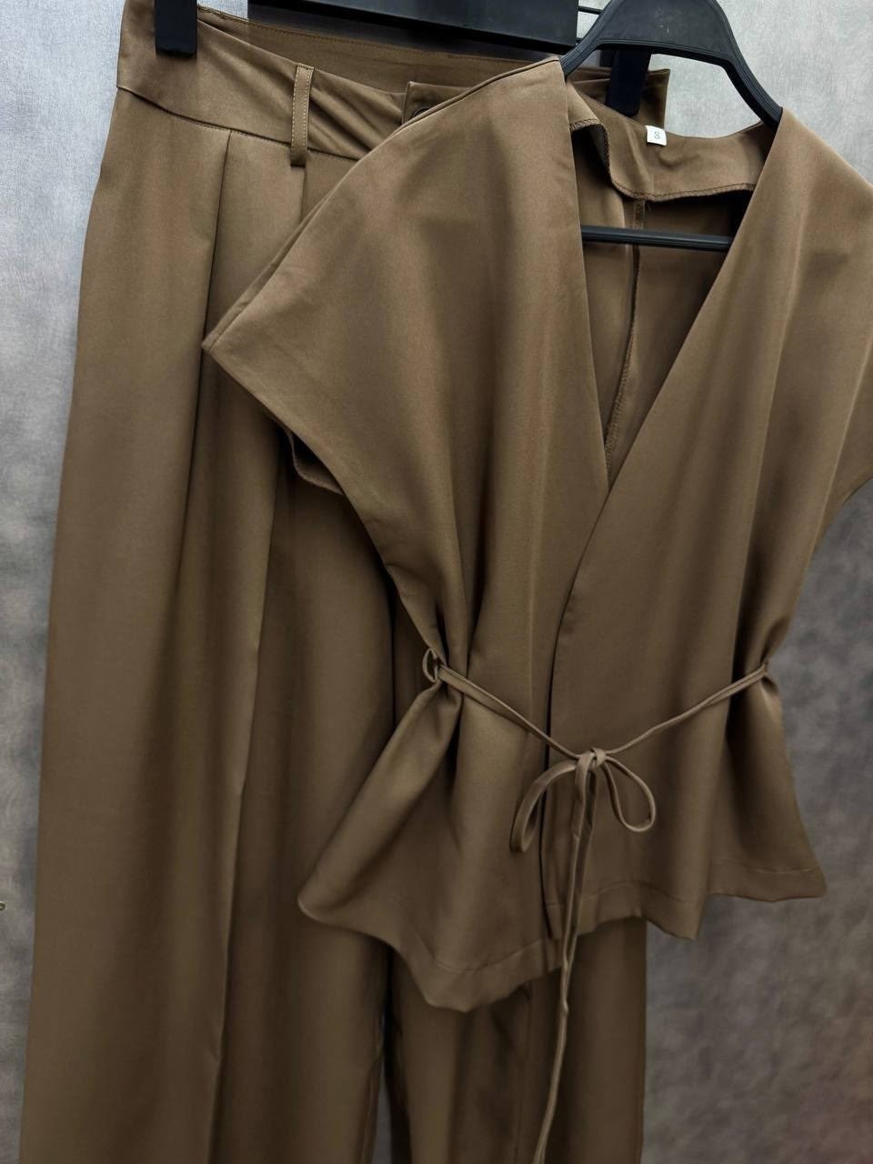 брючный костюм двойка,женский костюм,элегантный брючный костюм,брючный костюм женский,стильные костюмы