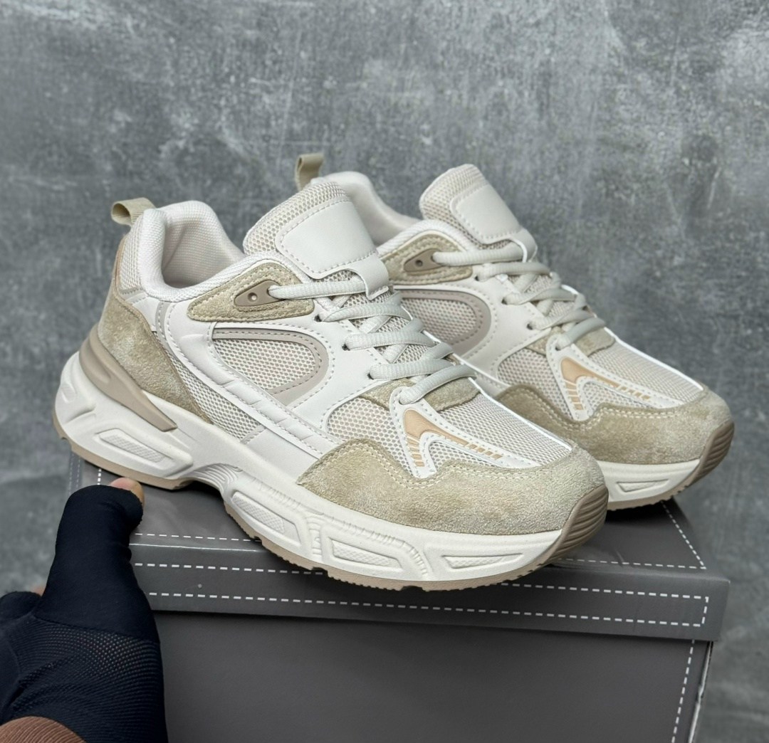 женские кроссовки,бежевые кроссовки,кроссовки модные,массивные кроссовки,удобные кроссовки