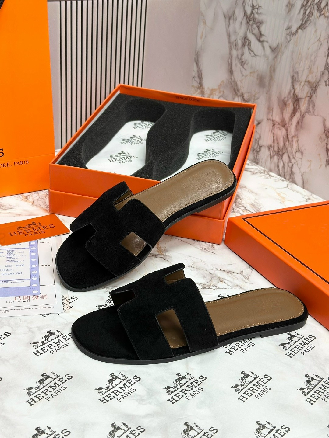 шлепанцы hermes,шлепки hermes женские,шлепки hermes 2026,тапки женские hermes,тапочки hermes