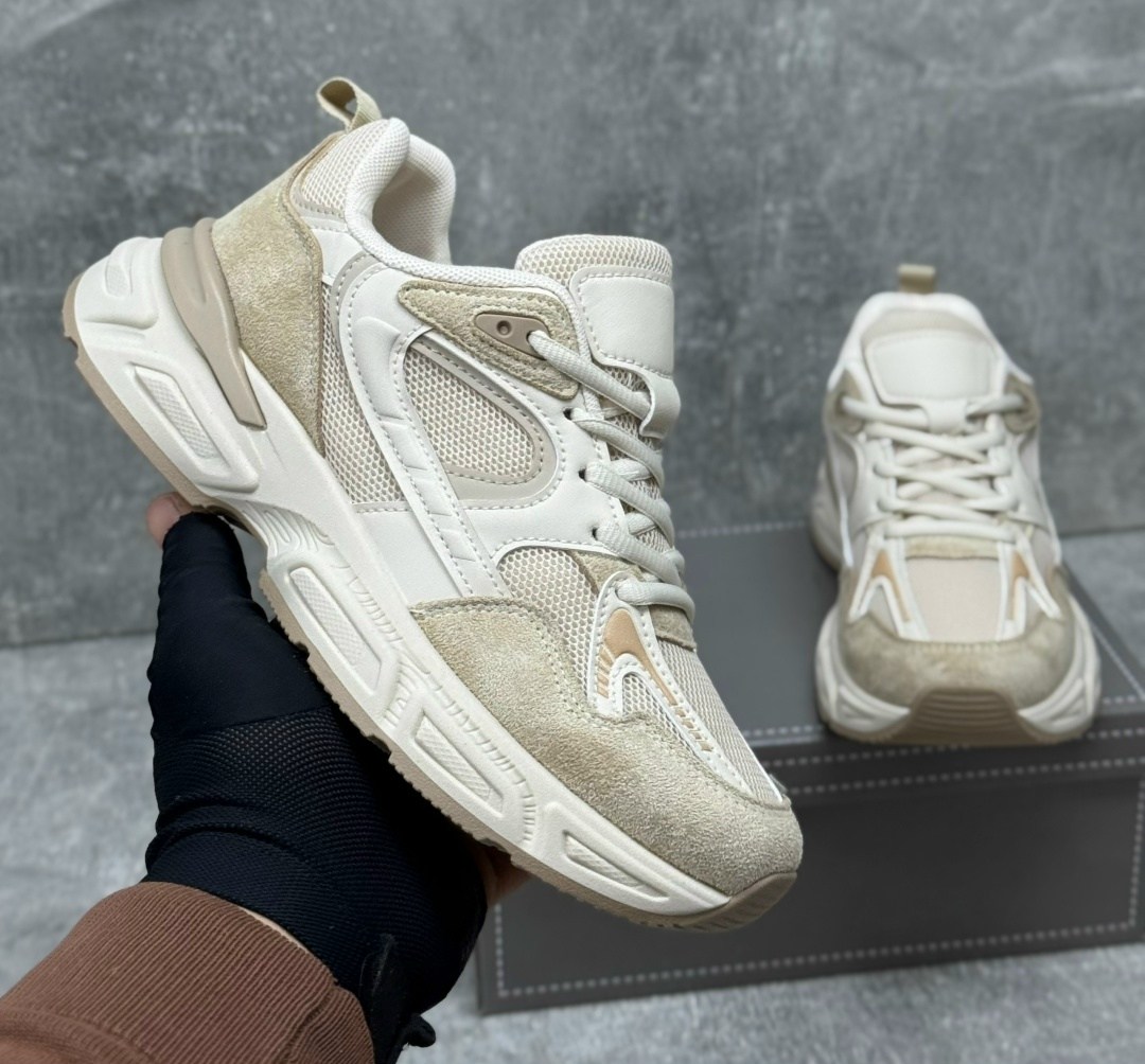 женские кроссовки,бежевые кроссовки,кроссовки модные,массивные кроссовки,удобные кроссовки