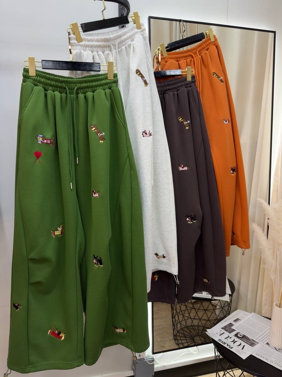 брюки трикотажные,брюки спортивные,повседневные брюки,одежда брюки,широкие брюки