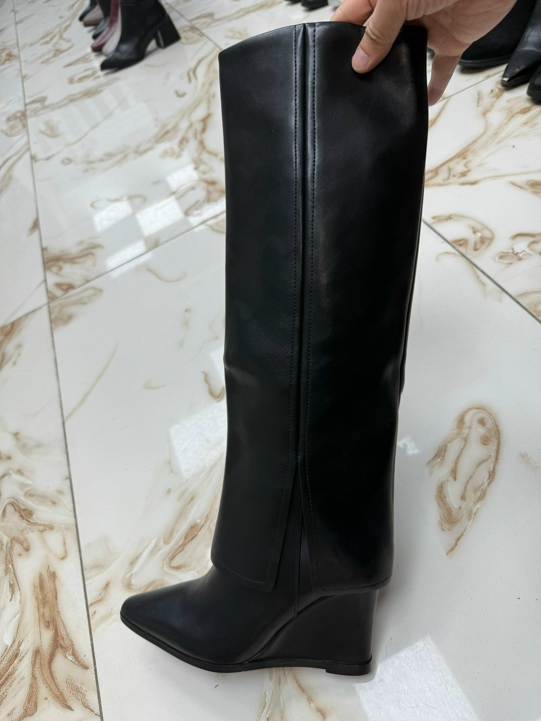 ,сапоги женские,сапоги,сапоги на высоком каблуке,сапоги трубы на каблуке