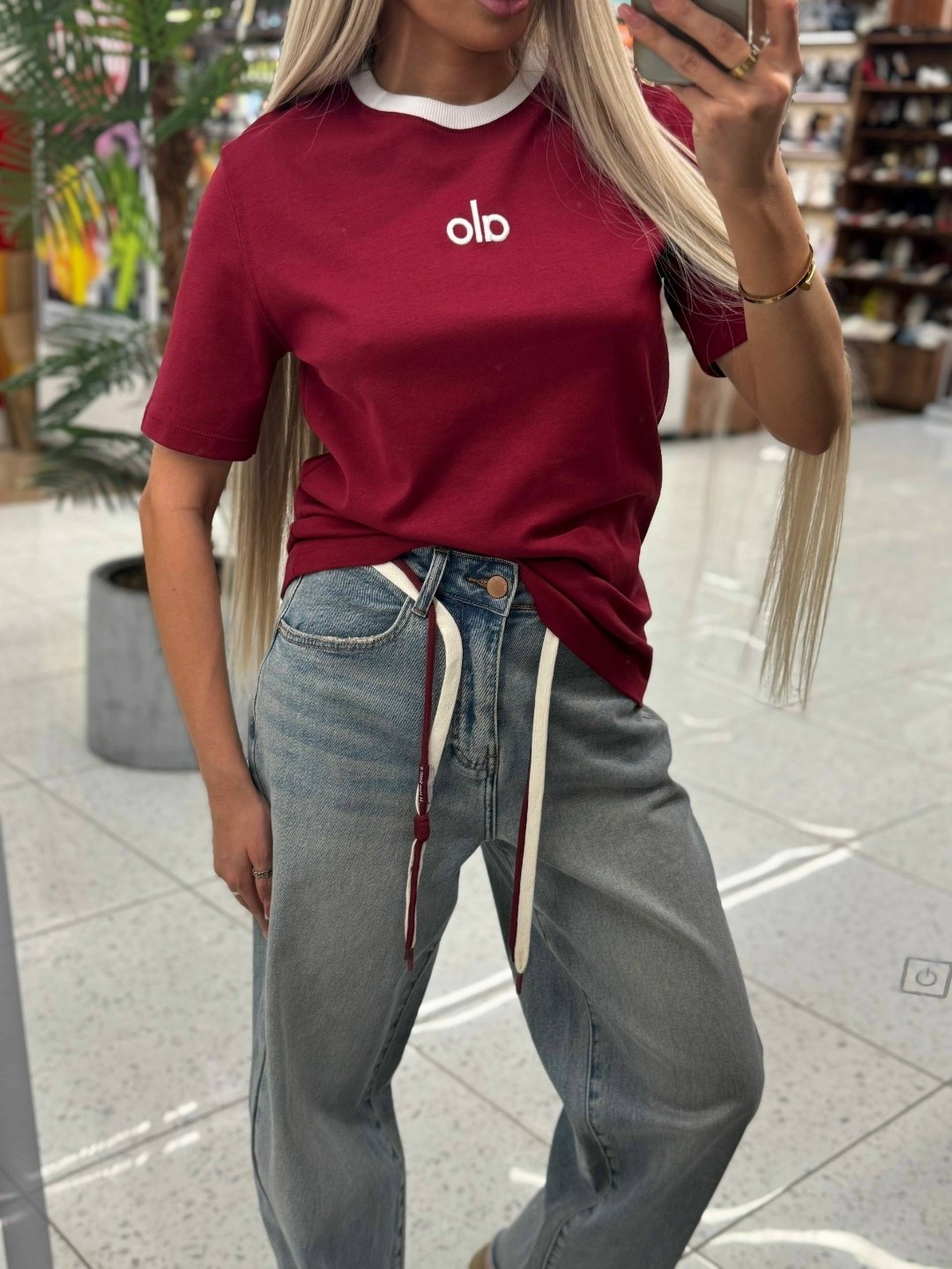 женская футболка,бордовая футболка,футболка,футболки для женщин,футболка женская бордовая