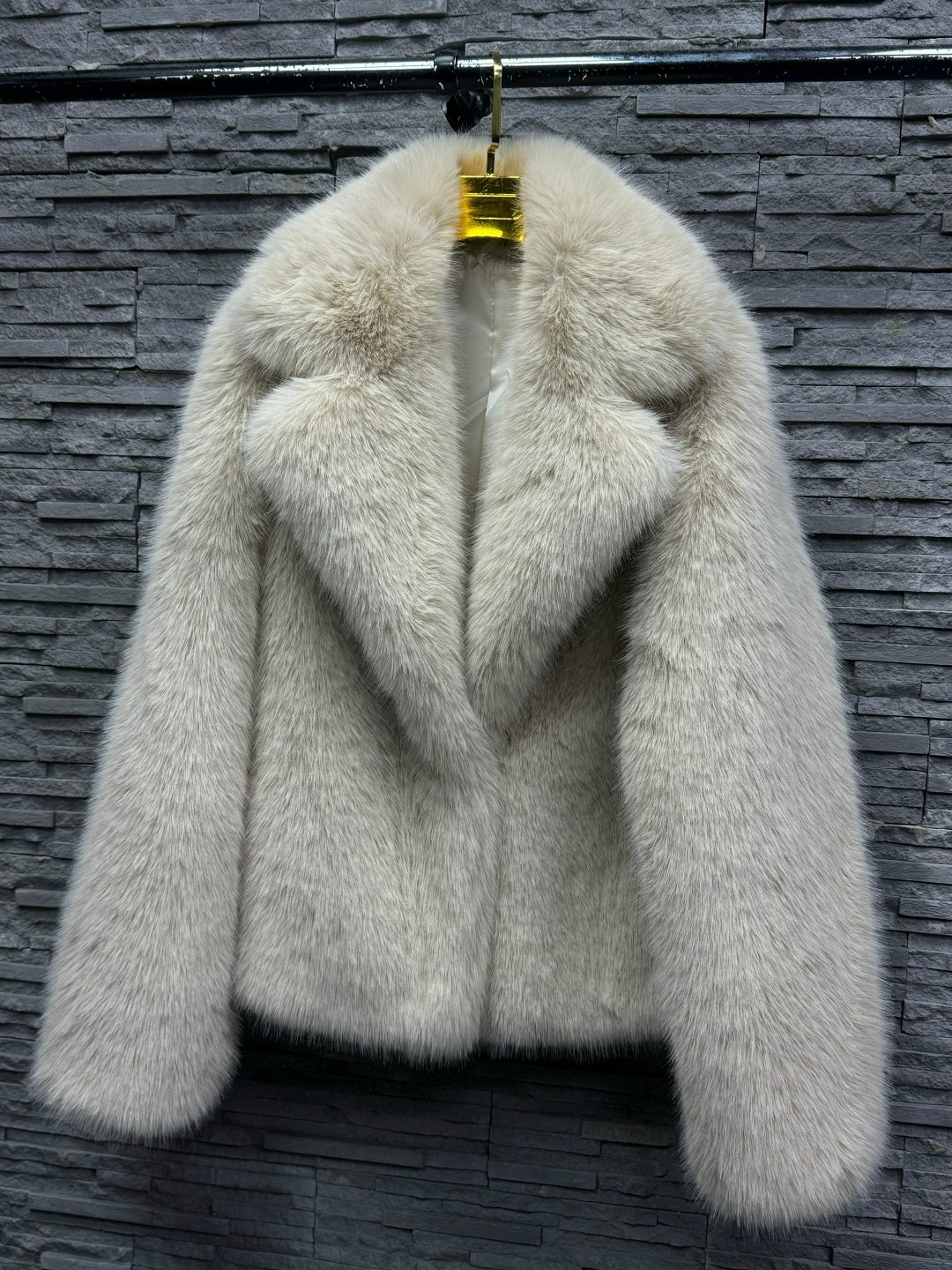шуба белая,шуба из песца,шубка,искусственная шуба,шуба женская
