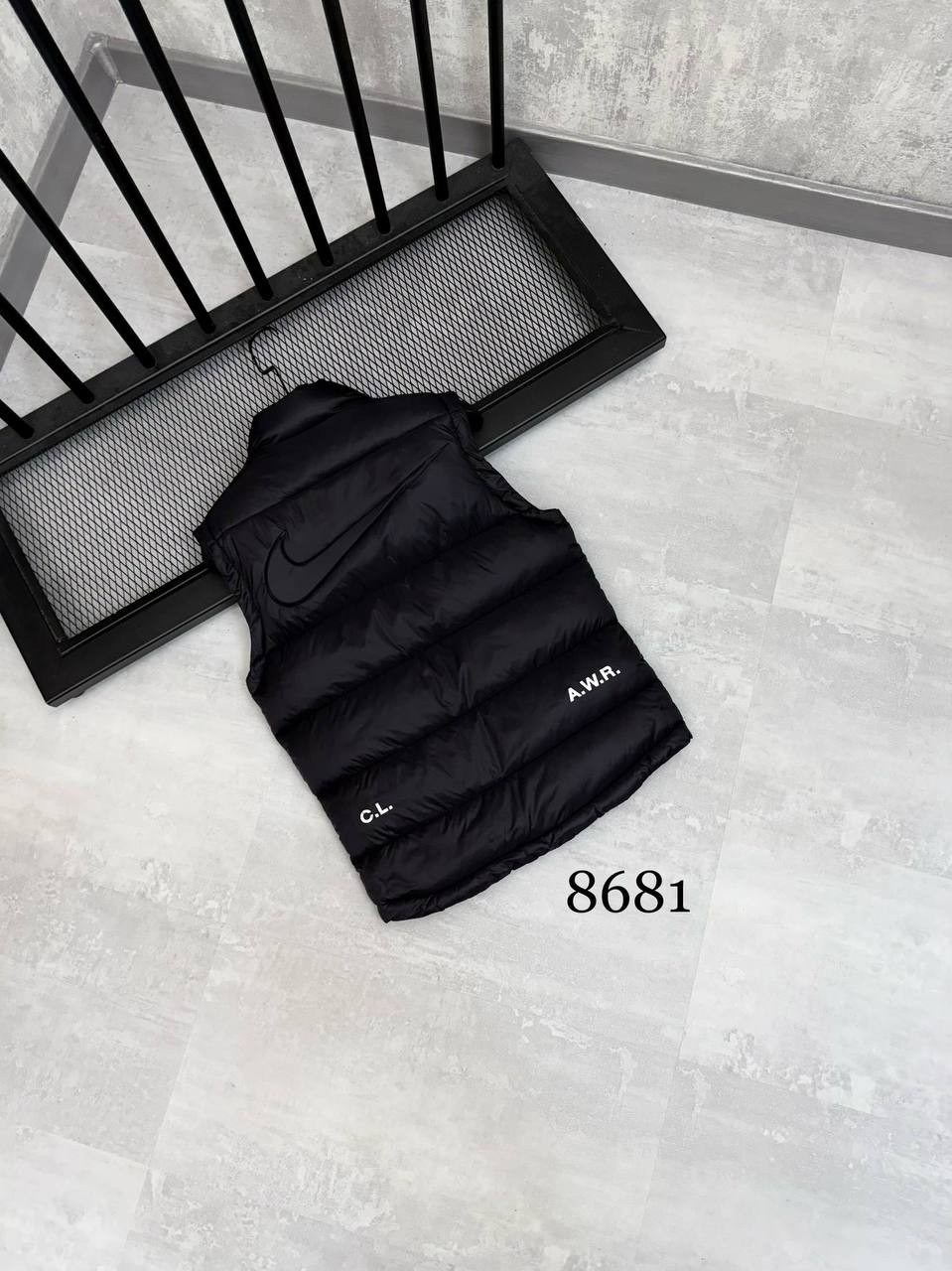 жилетка мужская,жилетка nike,жилетка,жилет,жилетка прада