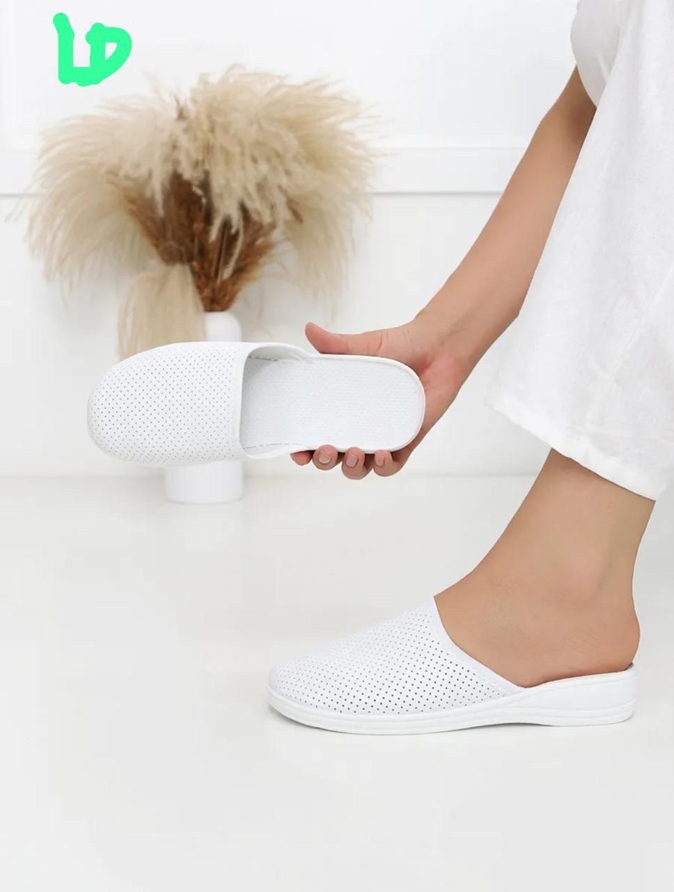,медицинские тапочки,тапочки белые,сабо с перфорацией женские,сабо женские