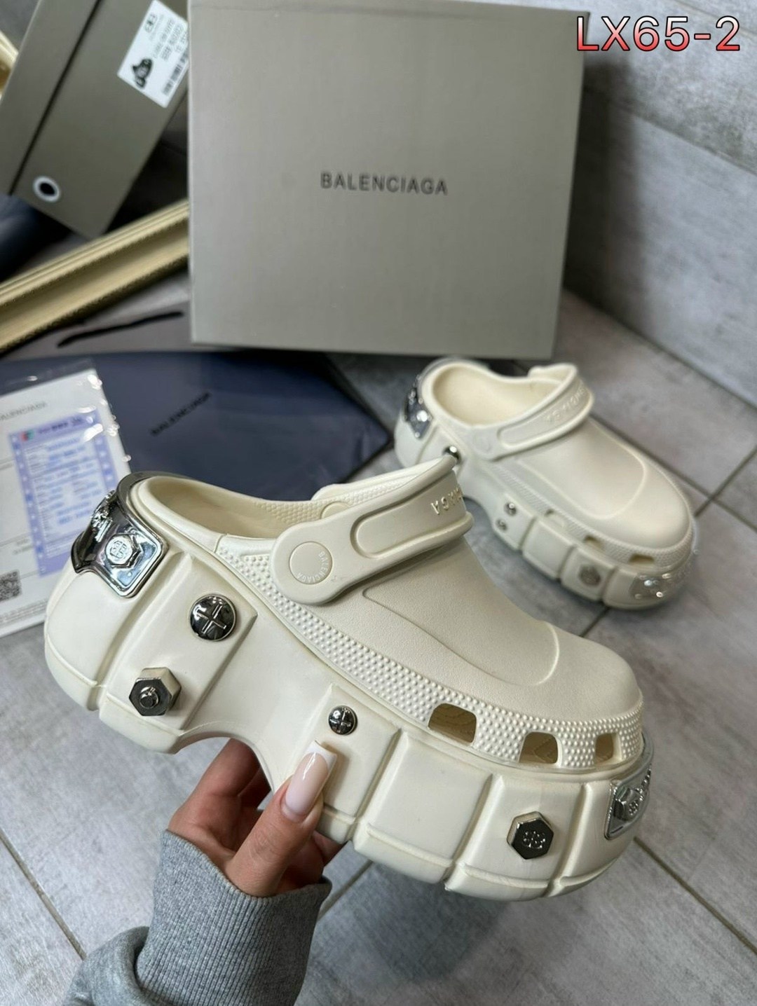 сабо balenciaga,balenciaga crocs,balenciaga x crocs,сабо баленсиага,сабо баленсиага кроксы