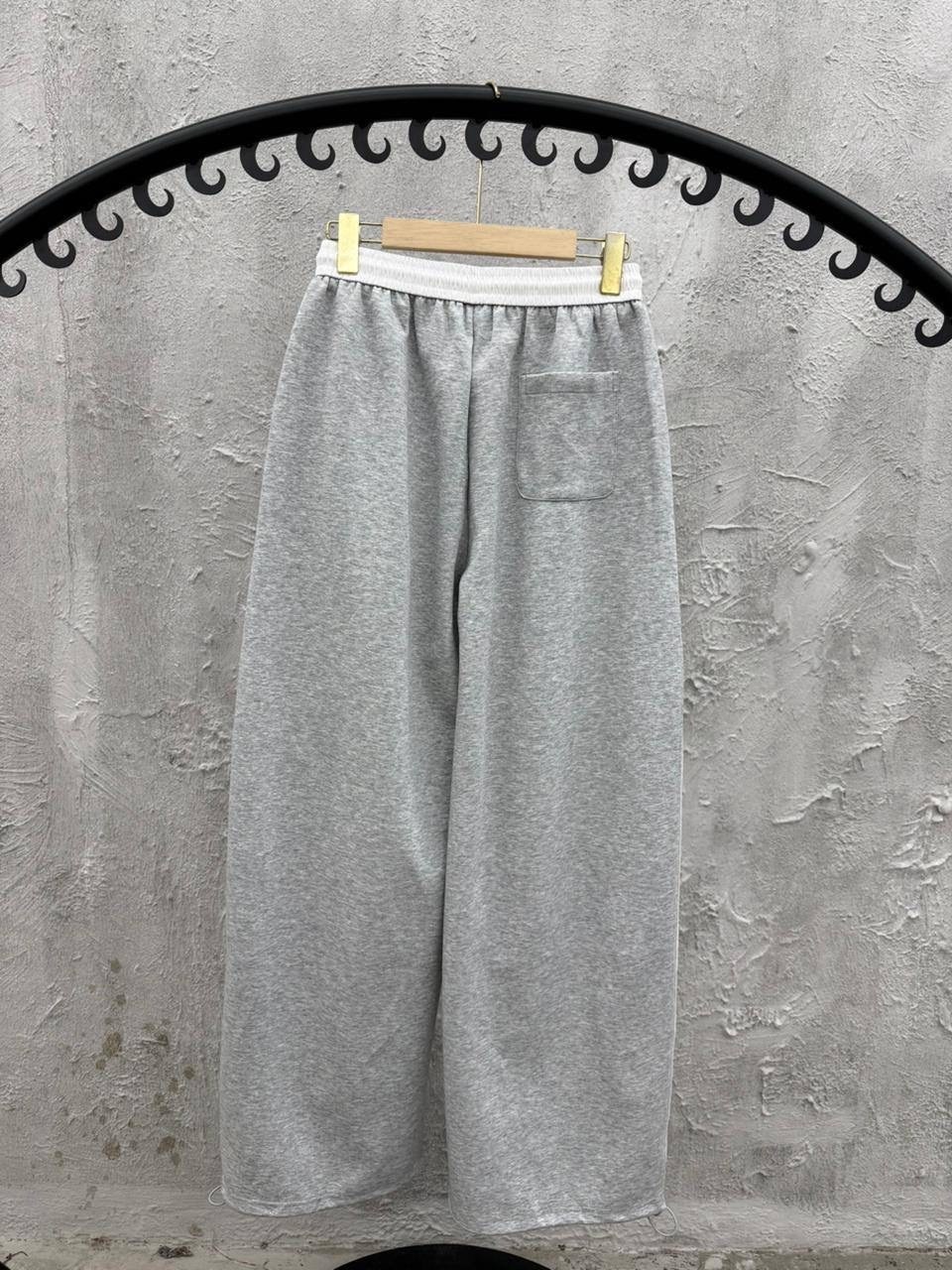 спортивные брюки унисекс off street 3277 серые l,брюки карго с лампасами широкие y2k styfash,брюки спортивные светло-серые,спортивные брюки унисекс off street 3277 серые s,спортивные брюки