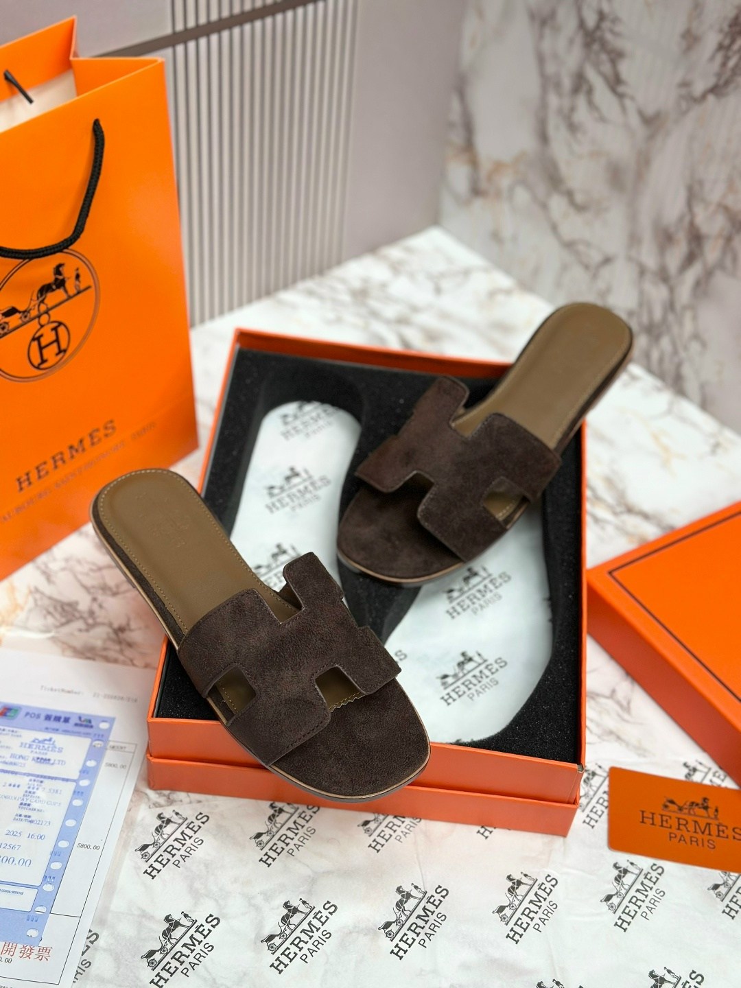 шлепанцы hermes,шлепки hermes женские,шлепки hermes 2026,тапки женские hermes,тапочки hermes