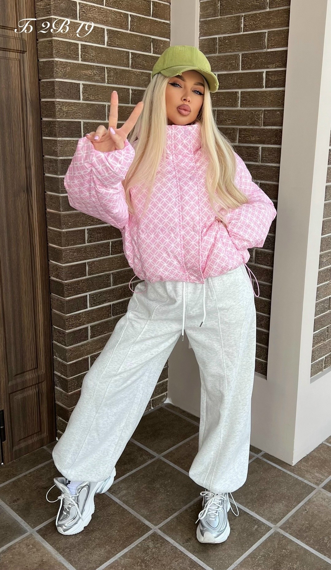 женская демисезонная куртка,демисезонная куртка,куртка женская,куртки бомбер,стильная куртка