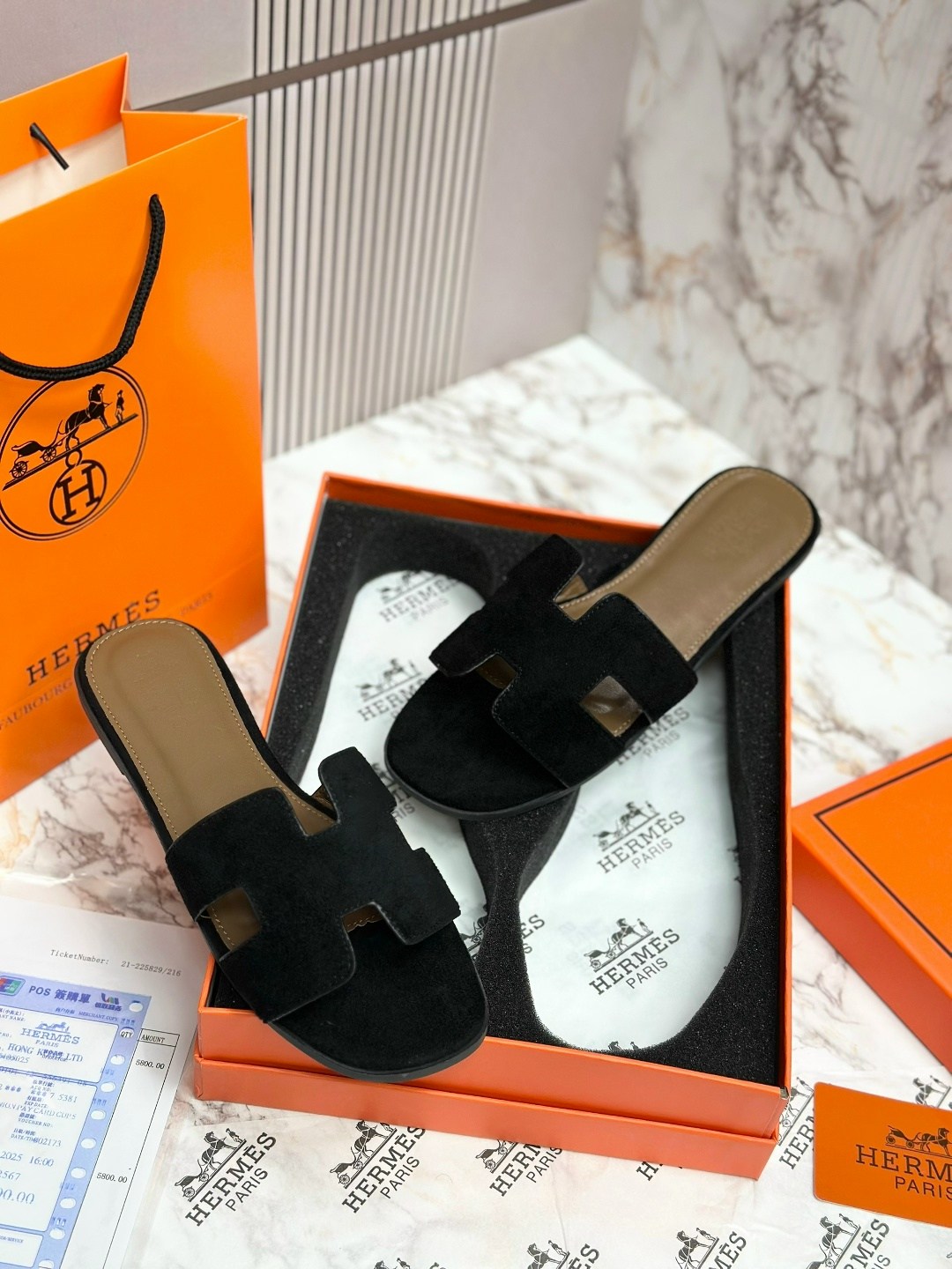 шлепанцы hermes,шлепки hermes женские,шлепки hermes 2026,тапки женские hermes,тапочки hermes