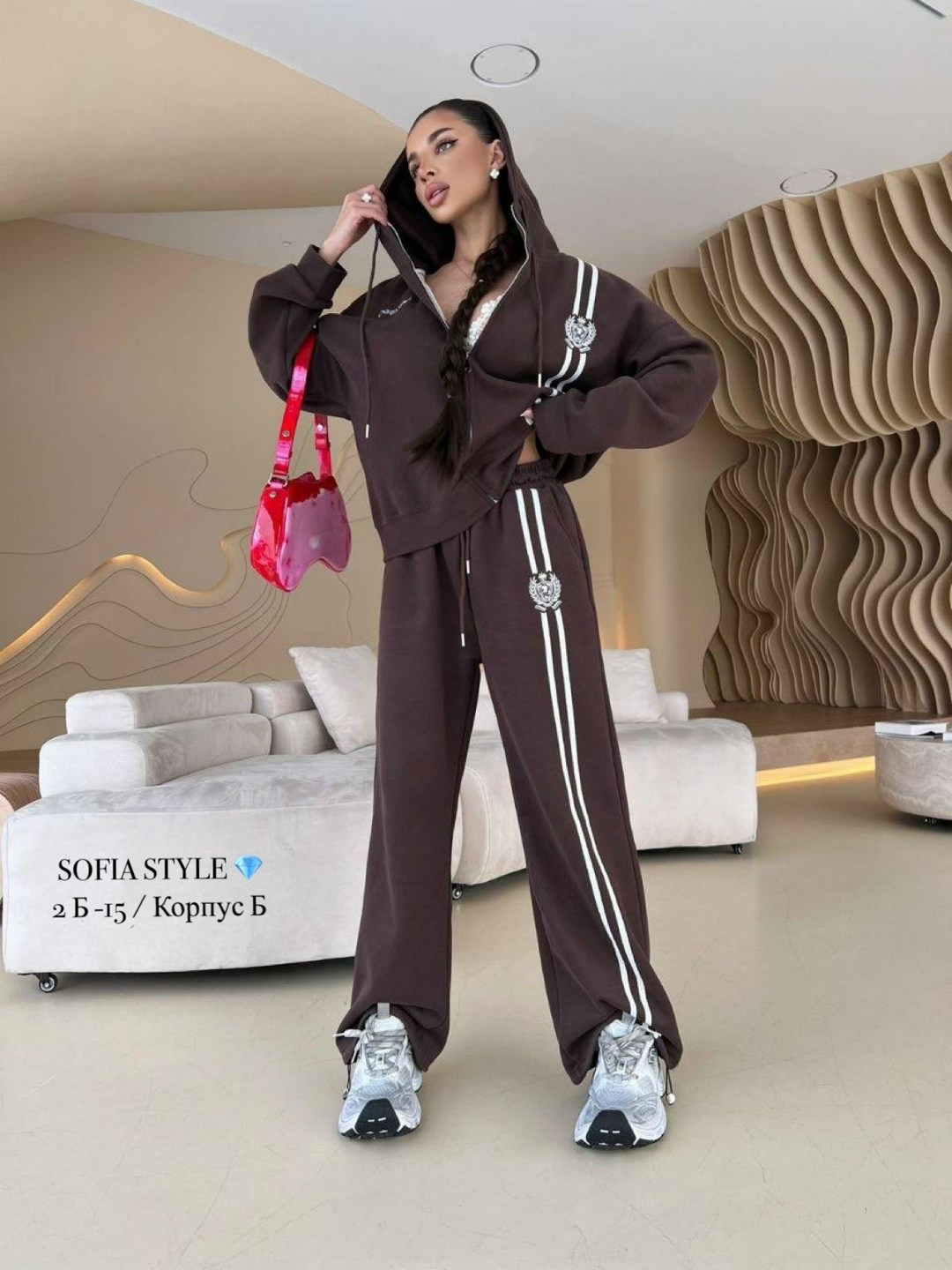 loro piana женский красный костюм,спортивный костюм женский,спортивный костюм,спортивный костюм miu miu женский,спорткостюм люкс