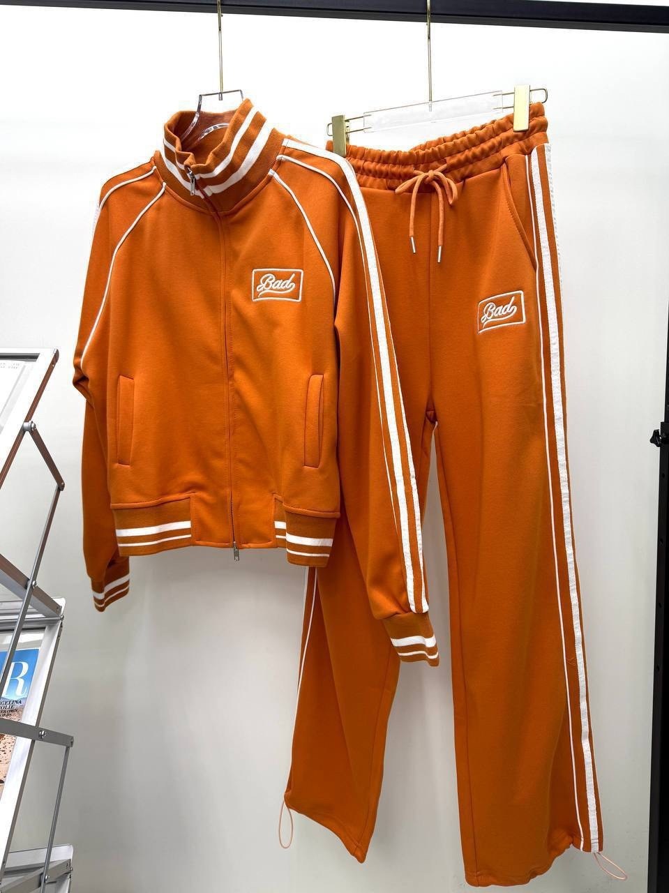 оранжевые спортивные костюмы,костюм оранжевый,adidas firebird tracksuit orange,трикотажные костюмы,shift orange adidas tracksuit