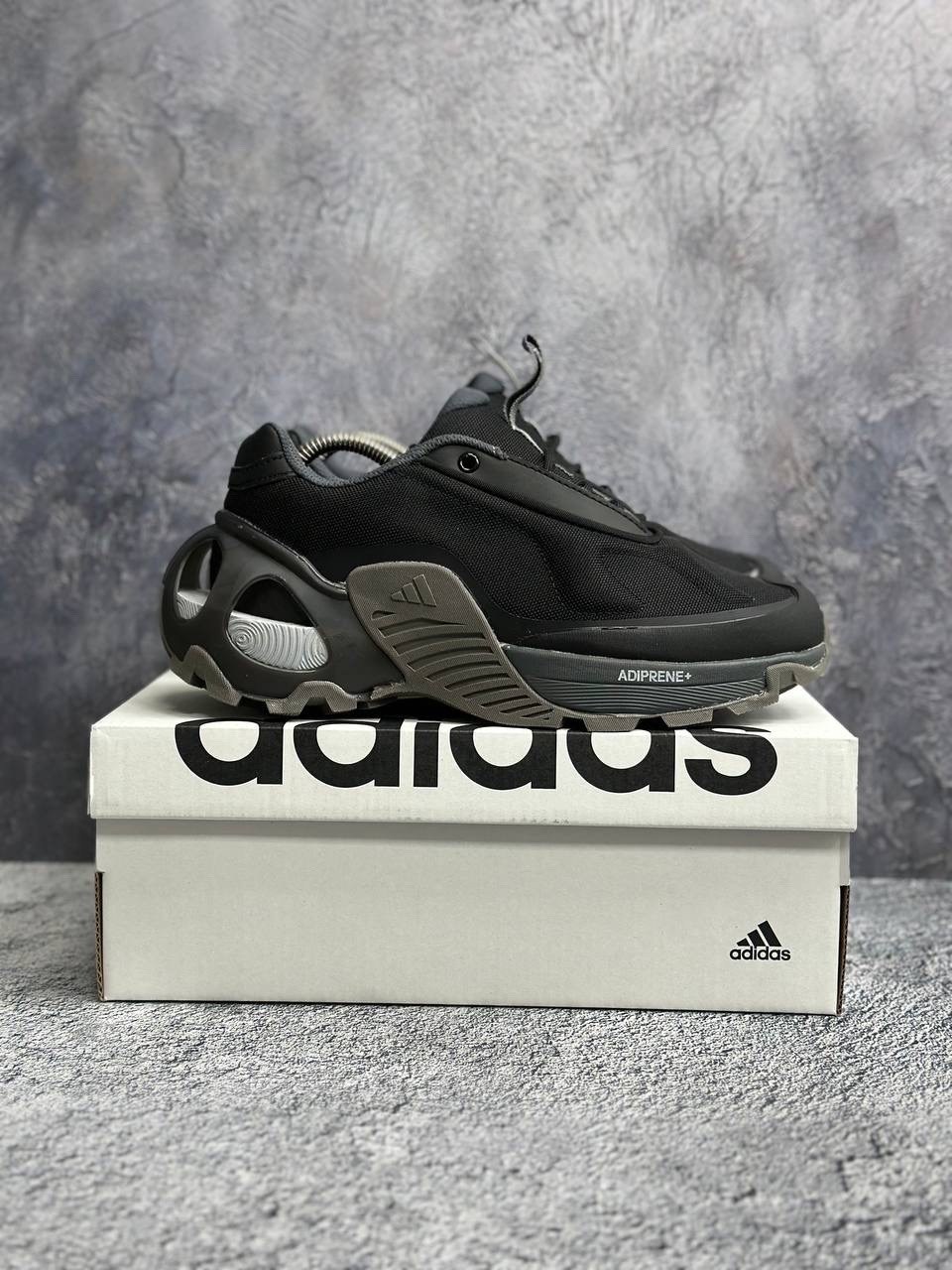 кроссовки мужские adidas,кроссовки adidas,кроссовки wonder runner для бега унисекс с низким верхом черного цвета adidas,мужские кроссовки,кроссовки adidas edge runner