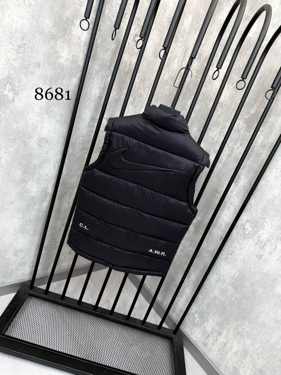 жилетка мужская,жилетка nike,жилетка,жилет,жилетка прада