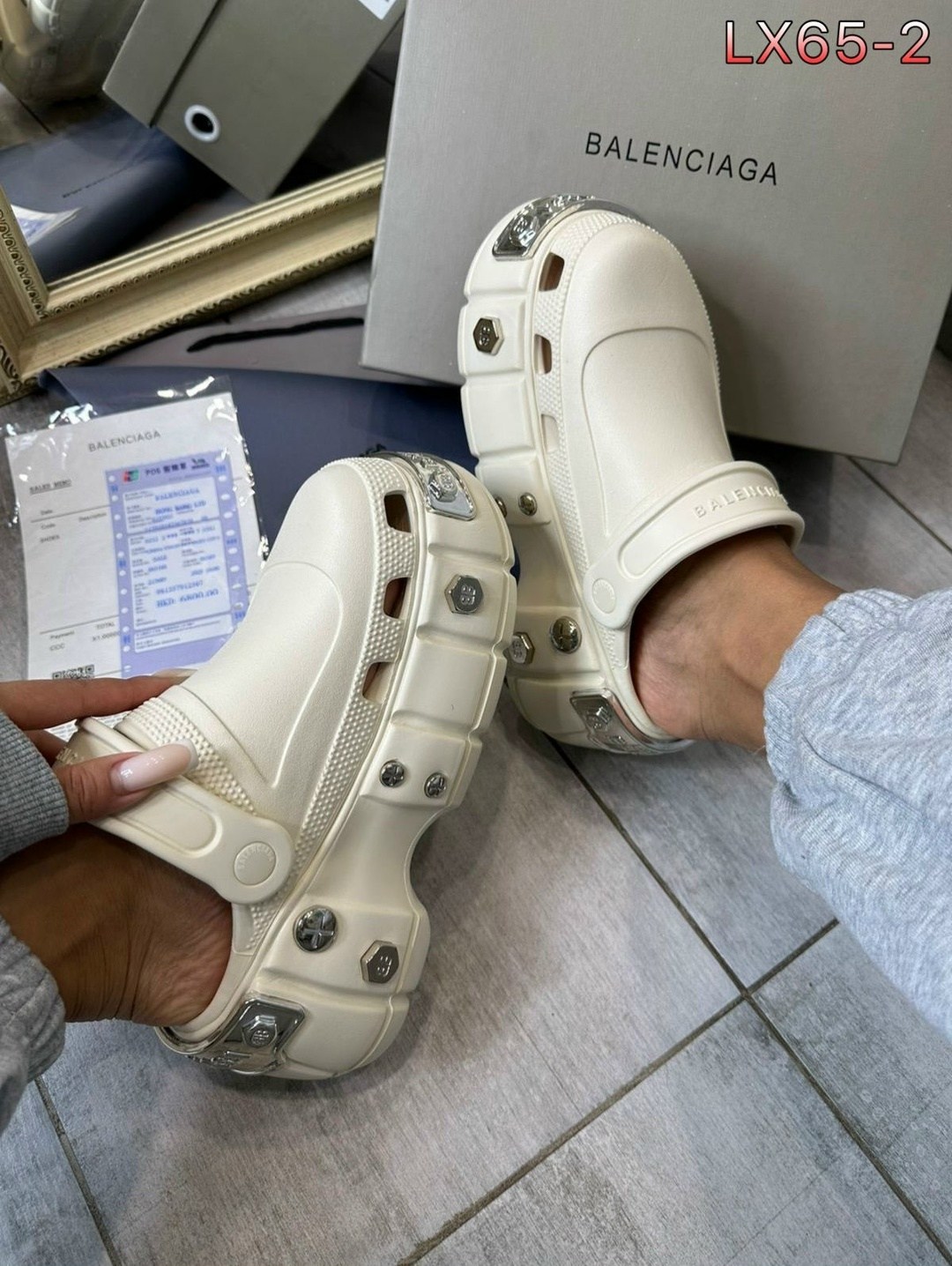 сабо balenciaga,balenciaga crocs,balenciaga x crocs,сабо баленсиага,сабо баленсиага кроксы