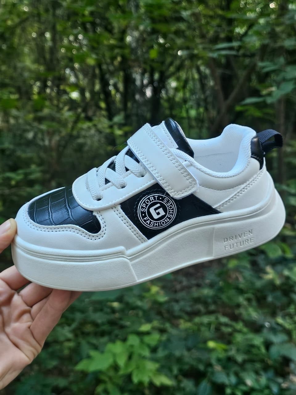 ,детские кроссовки,черные кроссовки, спортивная,кроссовки для детей