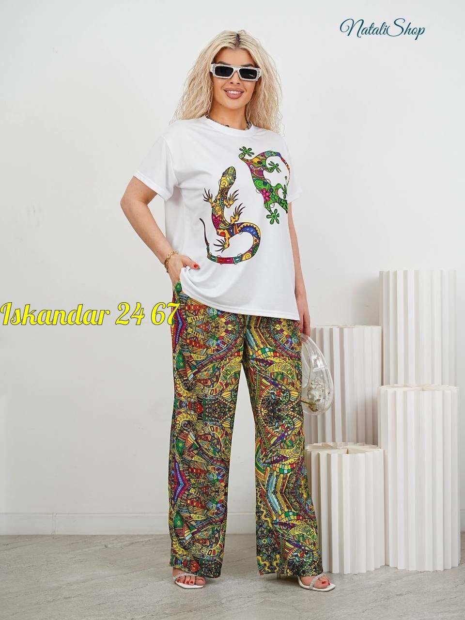 яркий костюм,костюм с брюками,костюм с широкими штанами,костюм