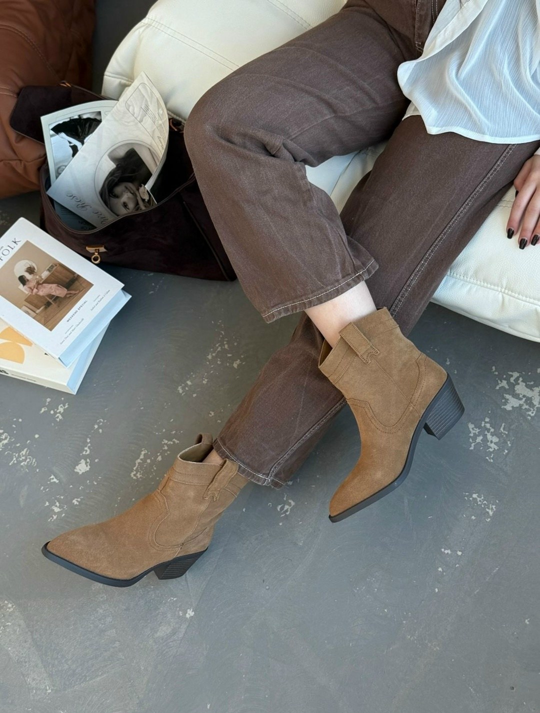 ,замшевые ботинки,зимние классические женские ботинки челси из коровьей замши с острым носком на танкетке,замшевые ботильоны,полусапоги