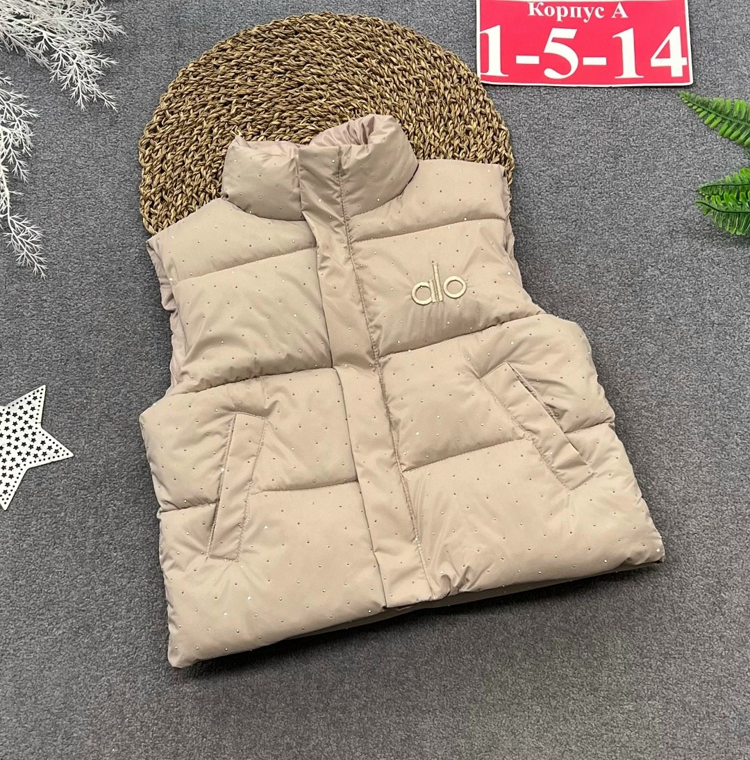 жилет утепленная,жилет детский,жилет демисезонный,демисезонная жилетка,жилет для девочек