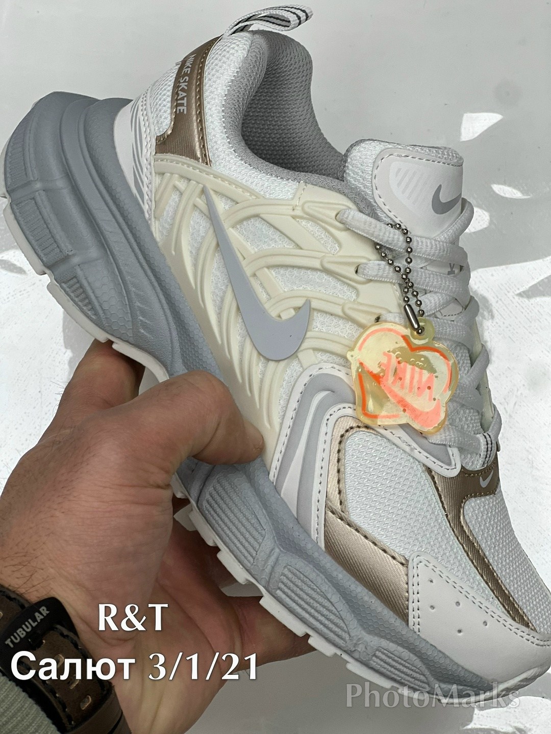 кроссовки,женские кроссовки,nike кроссовки,женские кроссовки nike, женская