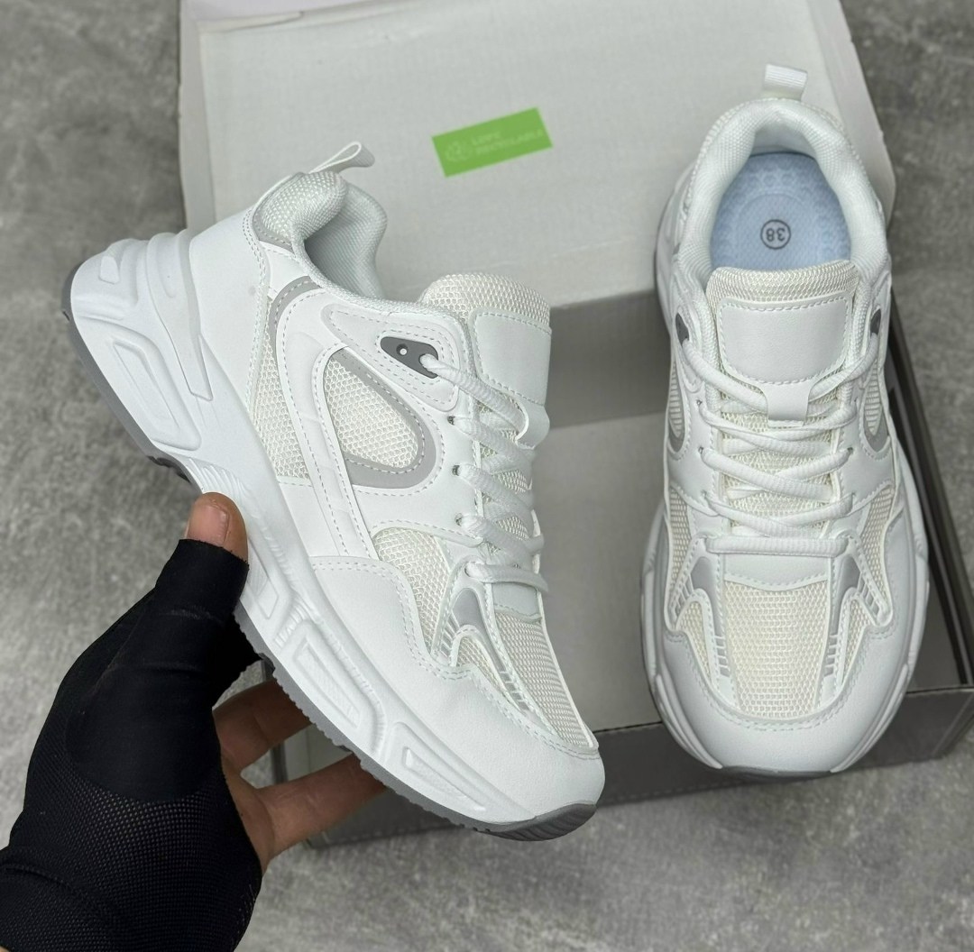 женские кроссовки,кроссовки белая,модные кроссовки, спортивная,массивные кроссовки