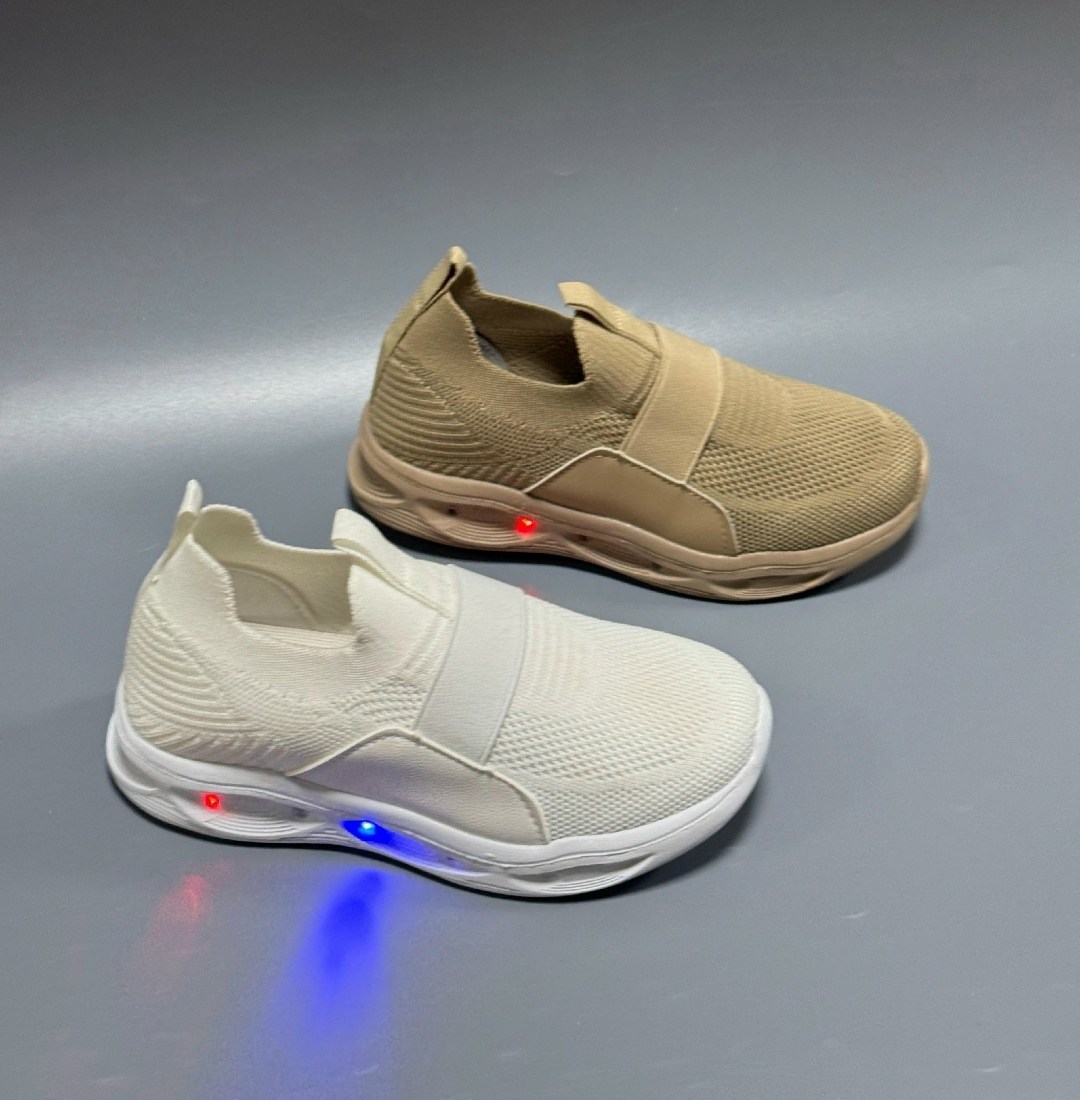 женские кроссовки,,женские текстильные кроссовки,бежевые кроссовки,спортивная