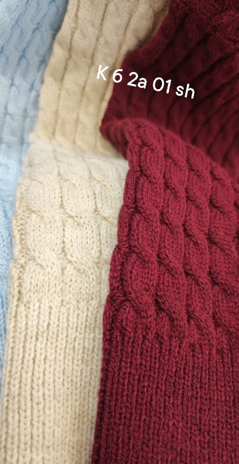 вязаные свитера женские,женский свитер,свитера вязаные,свитер,свитер с горлом укороченный вязаный оверсайз saffiko