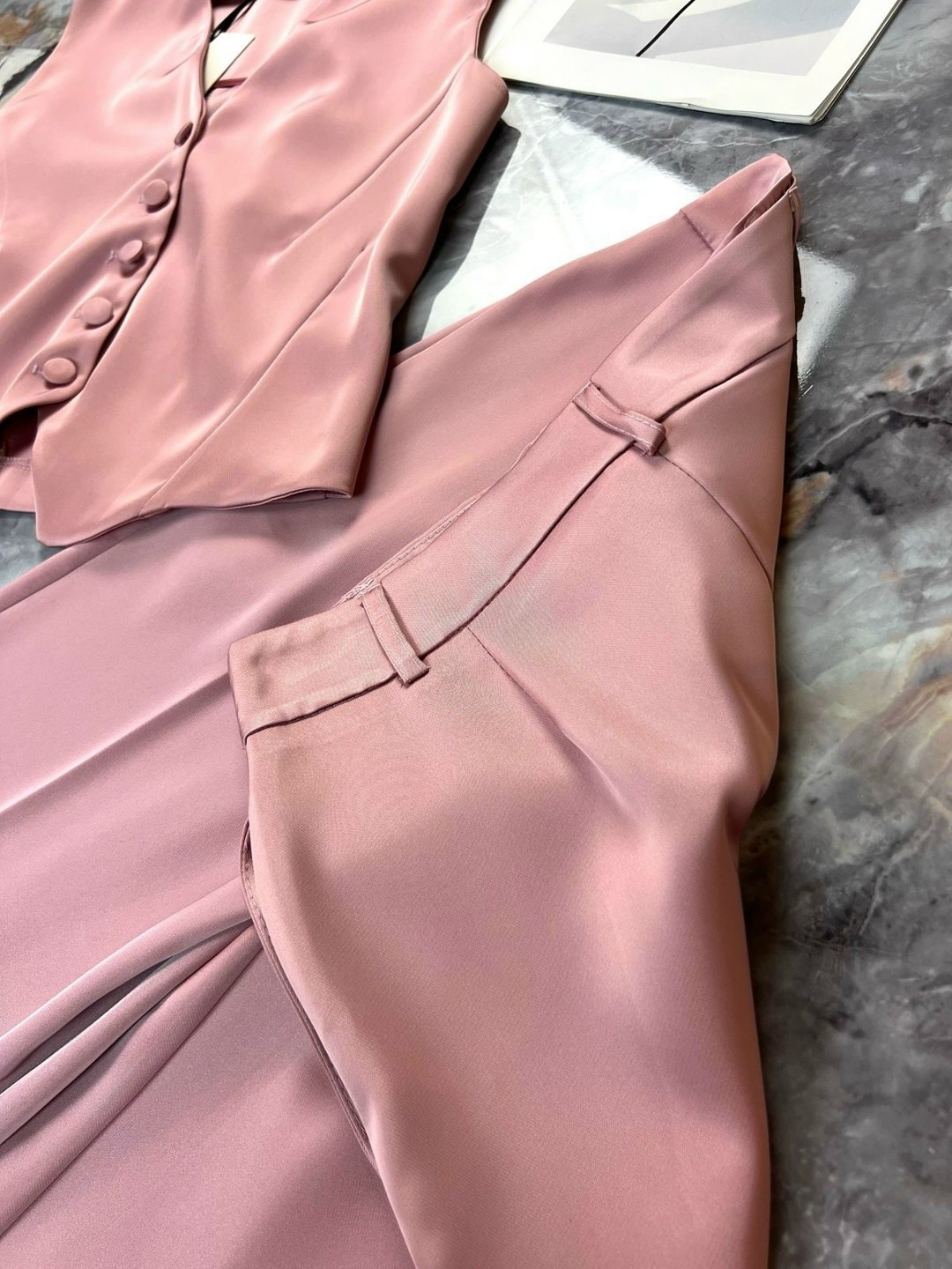 брючный костюм,брючный костюм женский,брючный костюм женский летний,костюм женский,розовый брючный костюм