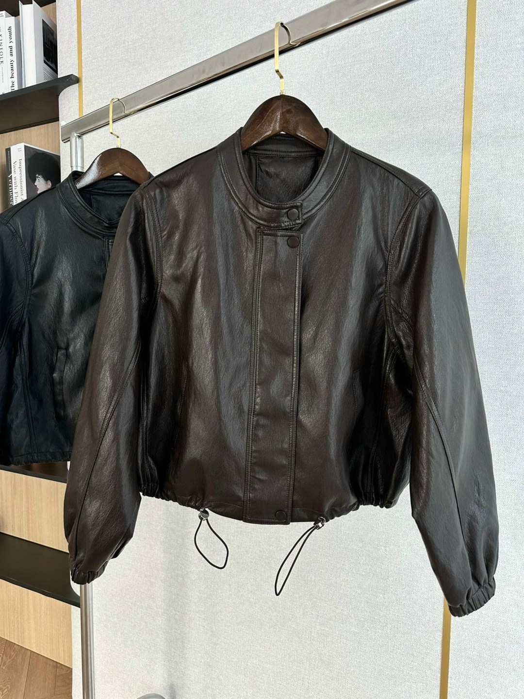 стильные куртки,куртка женская,кожаная куртка,куртка кожаная женская,комбинированная куртка