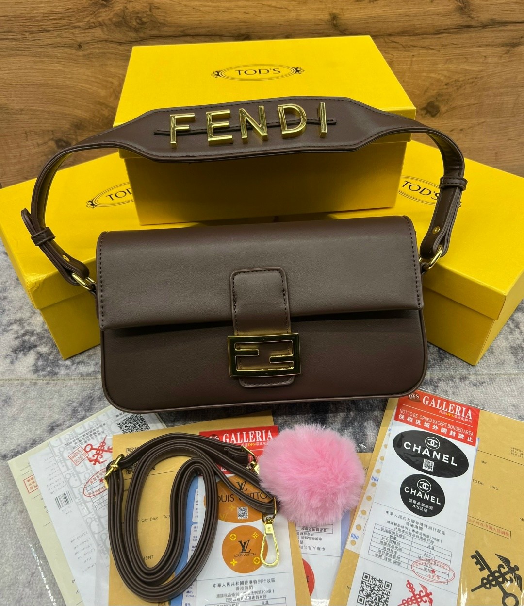 fendi сумка,fendi сумка на плечо,fendi сумка на плечо багет,женская сумка fendi,фенди сумка