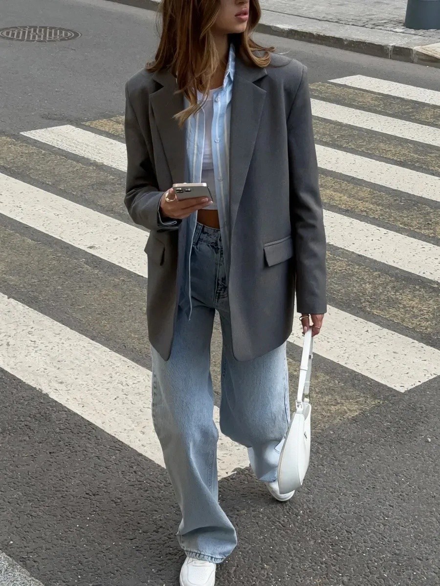 образ с серым пиджаком,стильный образ: худи+пиджак+джинсы,образы с пиджаком оверсайз,серый пиджак,пиджак серый оверсайз