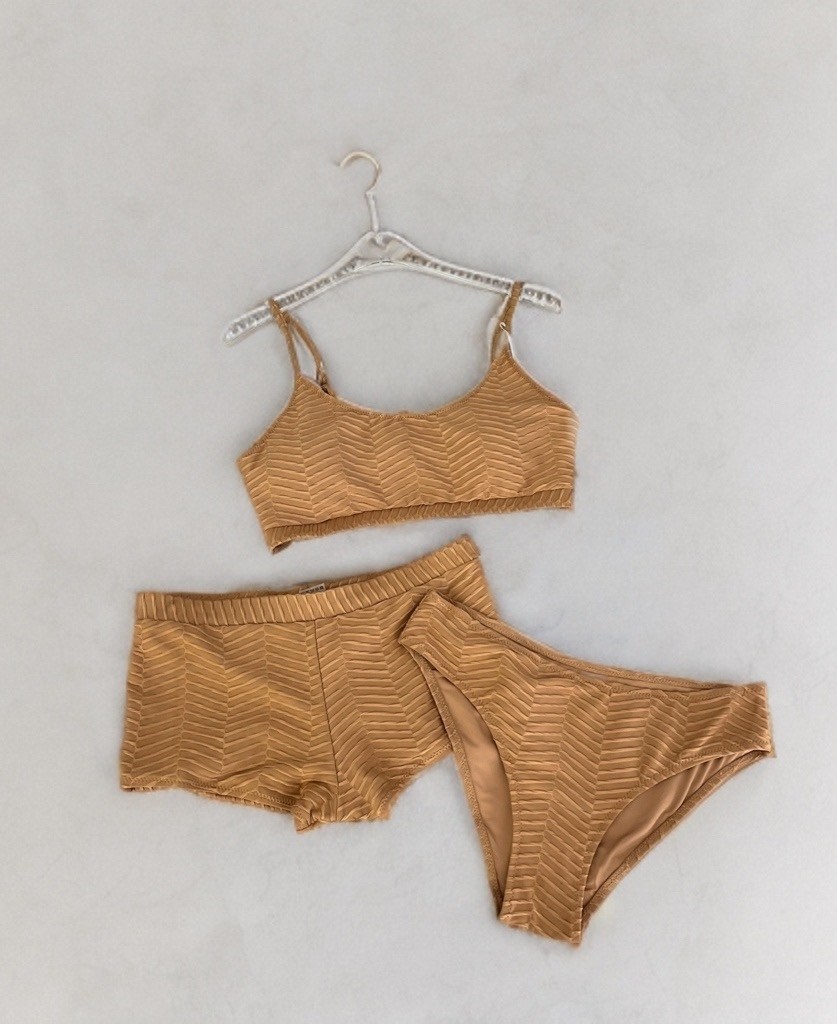 спортивные бюстгальтеры,купальник жатка,купальник женские,бикини купальные,комплект с бюстгальтером