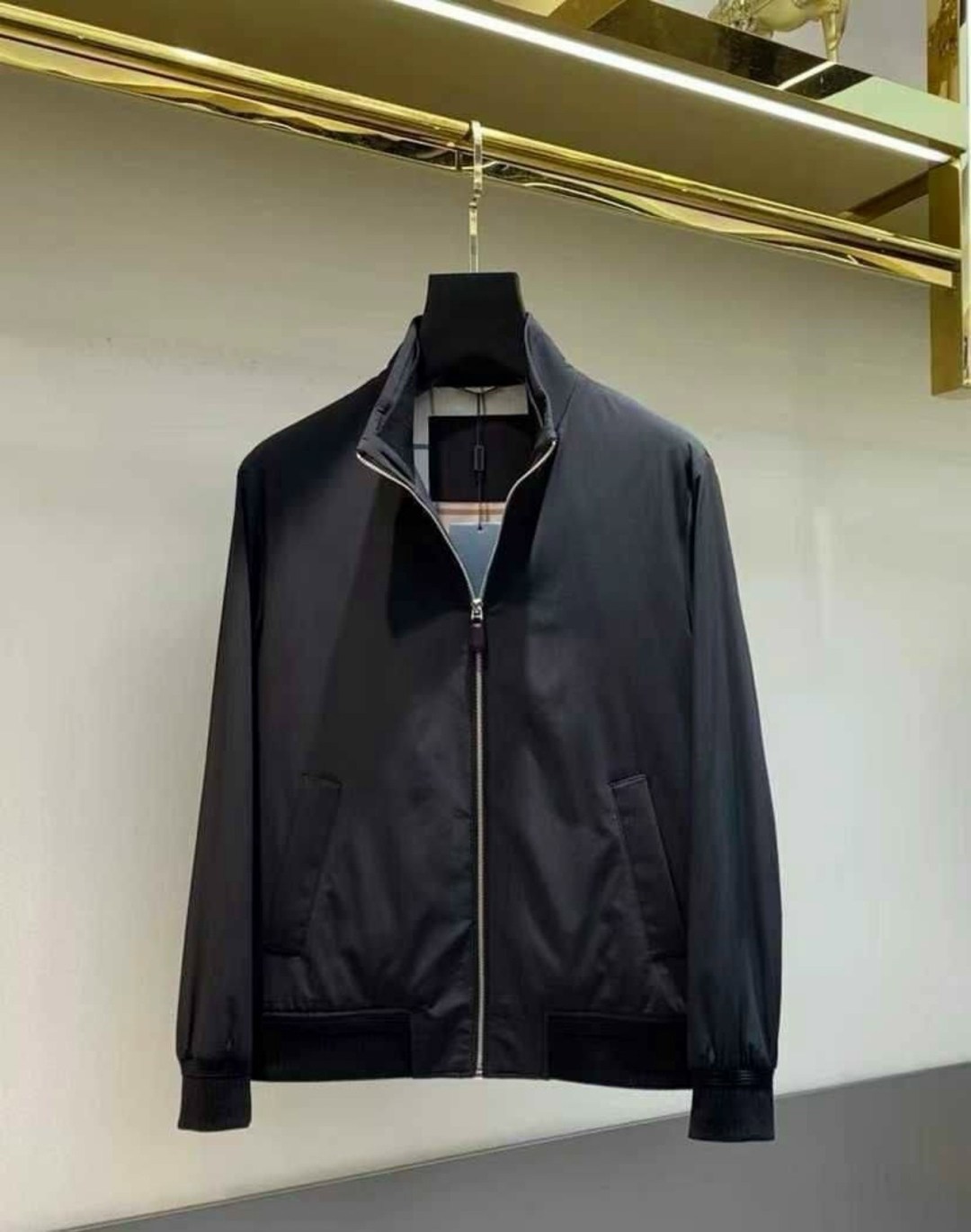 куртка бомбер,мужская куртка бомбер,бомбер бордовый,куртка классическая,куртка