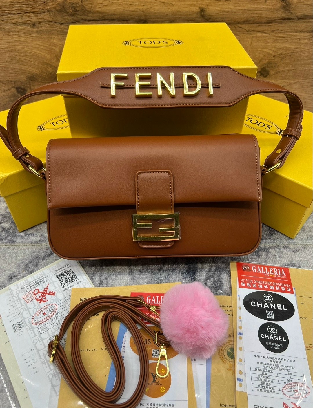fendi сумка,fendi сумка на плечо,fendi сумка на плечо багет,женская сумка fendi,фенди сумка