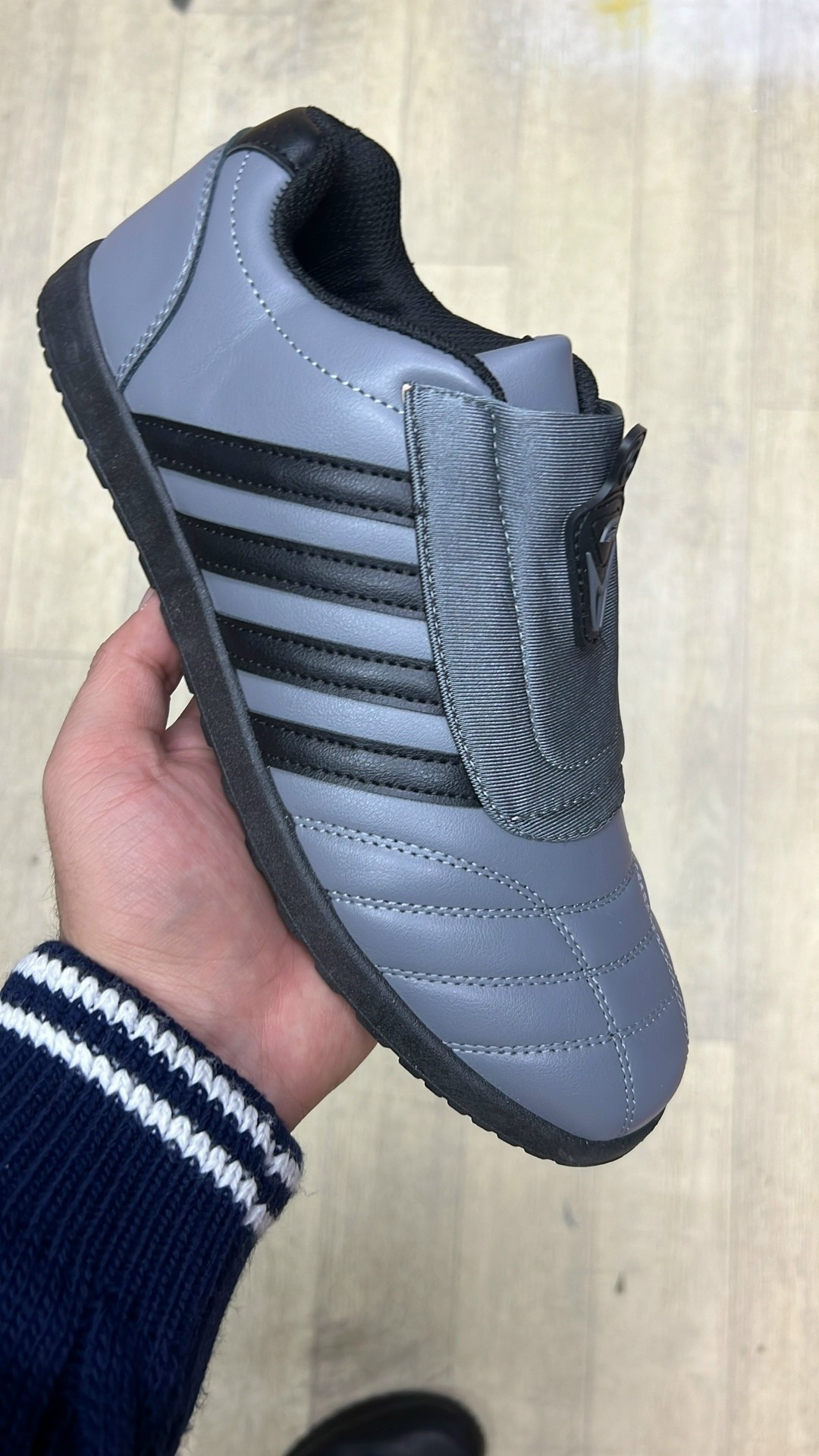 ,кроссовка мужской,степки адидас,мужские кроссовки,кроссовки адидас 4 полоски