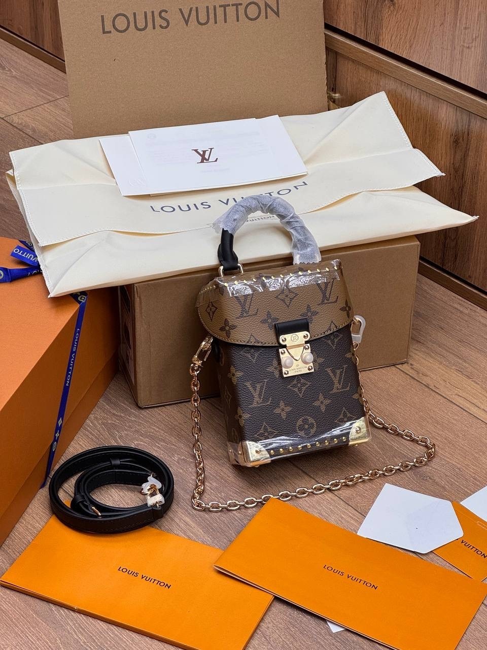 сумка louis vuitton,сумка женская louis vuitton,сумка для мобильного телефона в стиле louis vuitton,lv louis vuitton copy 1:1 2026 женская сумка-кошелек,сумка для мобильного телефона louis vuitton раз