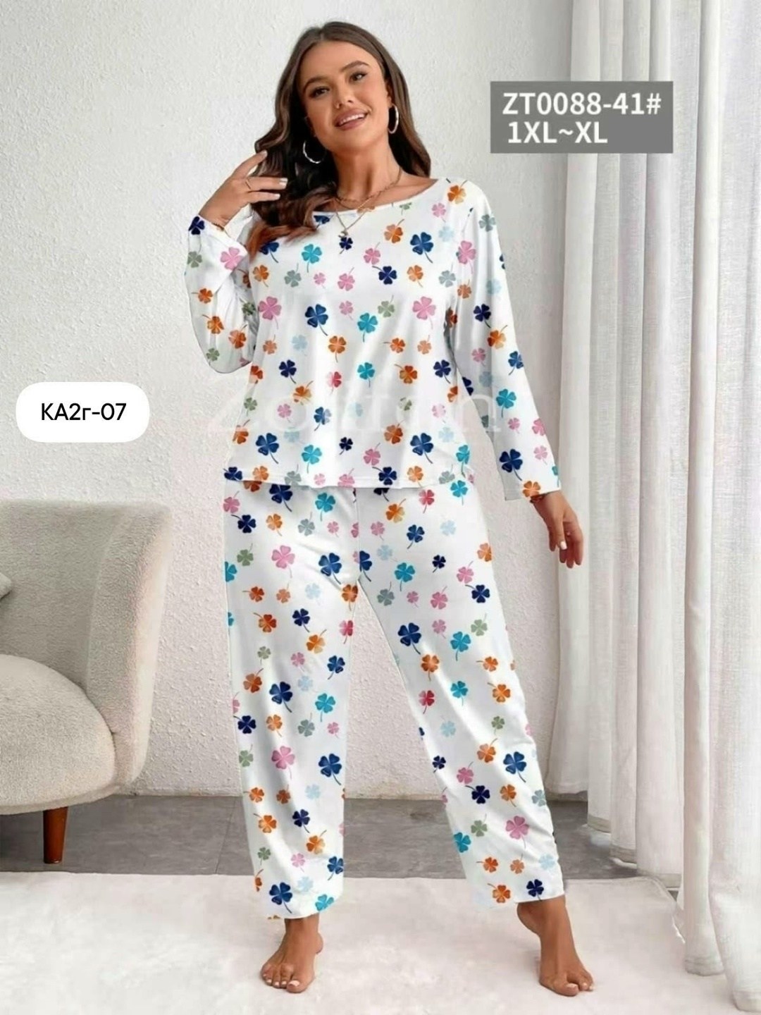 пижама с принтом,пижама с принтом сердечка shein размера плюс,пижама домашний одежда,женская пижама,пижама для взрослых