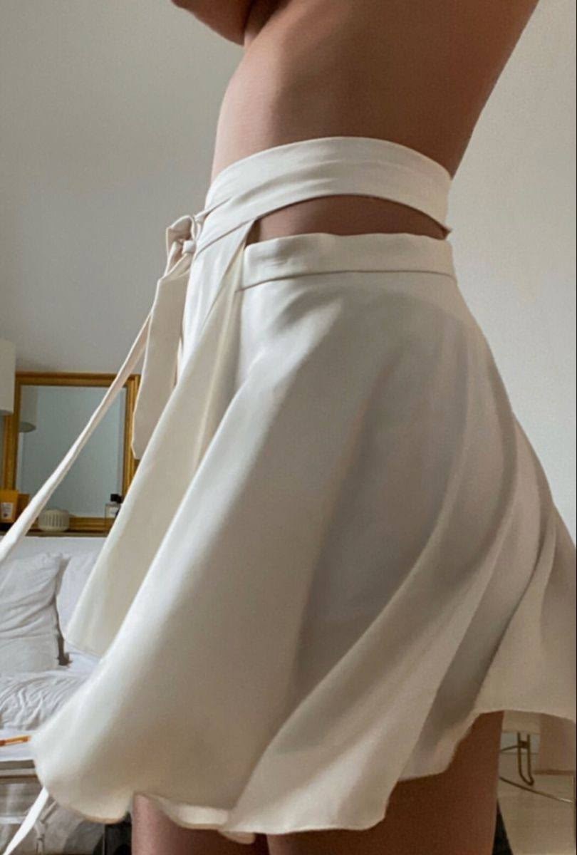 атласная юбка,юбка женская атласная,атласная юбка с высоким,юбка женская атласная средней длины,бордовая юбка