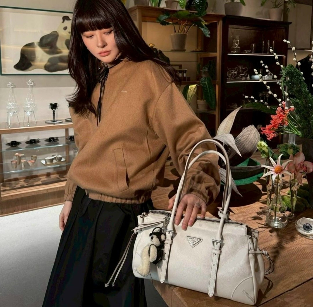 сумка,сумки для женщин,женская сумка,сумка prada белая,бежевая сумка