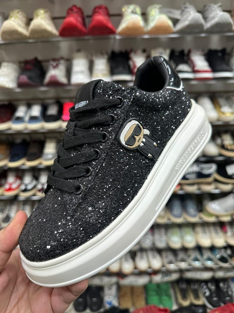 кроссовки кожаные karl lagerfeld kapri nft белый,,кроссовки karl lagerfeld,кроссовки karl lagerfeld женские,кеды karl lagerfeld женские