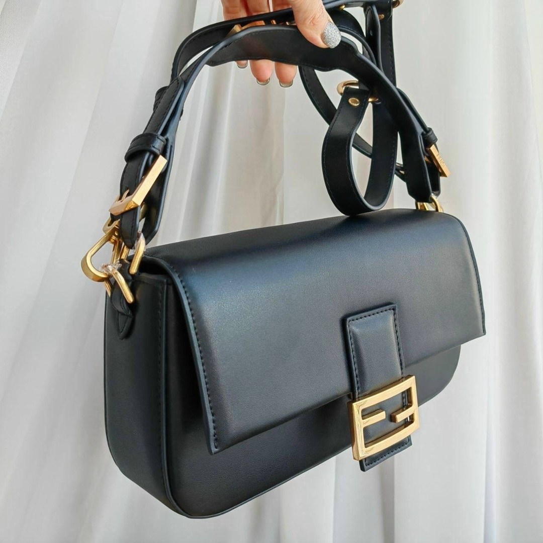 fendi черная кожаная сумка через плечо,сумка fendi baguette mini,fendi черная кожаная сумка через плечо baguette для женщин,fendi baguette black leather bag,fendi baguette black nappa leather bag