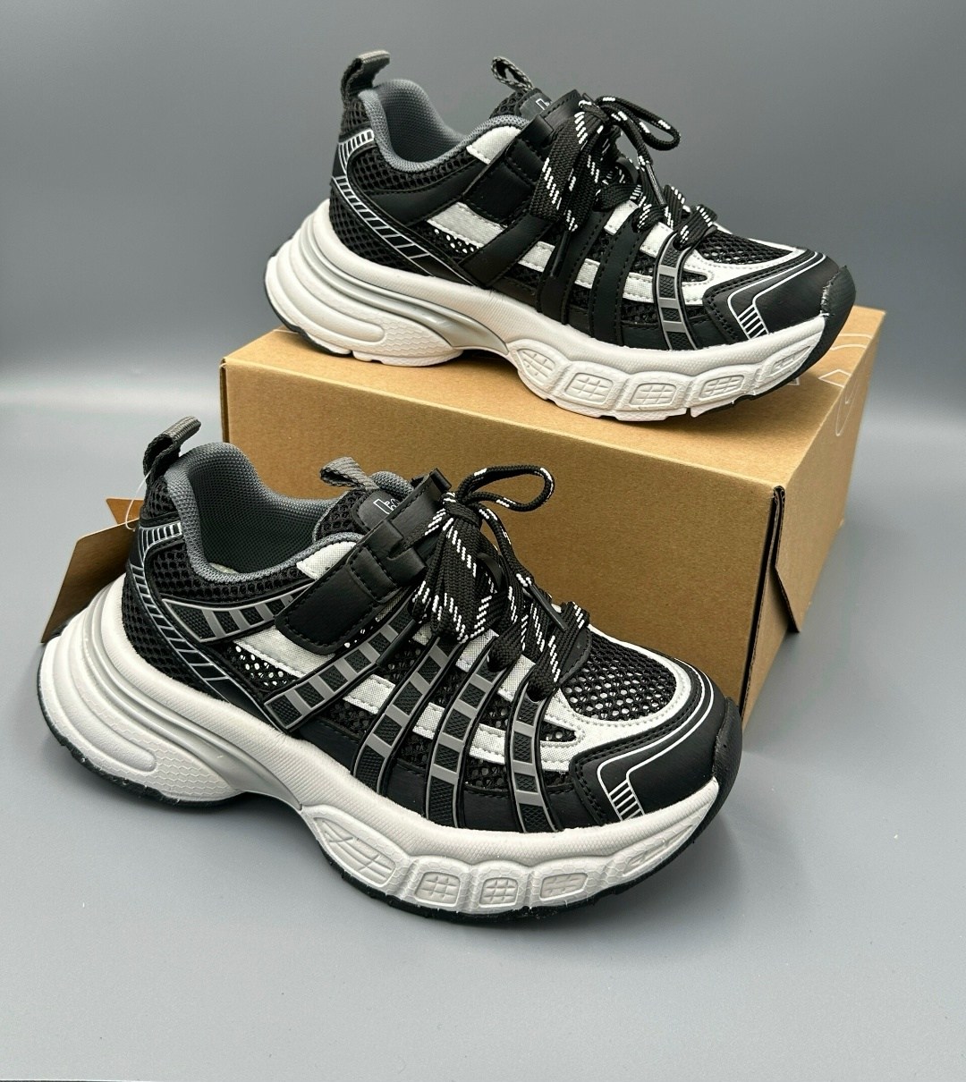 кроссовки,женские кроссовки,детские кроссовки,кроссовки массивные,кроссовки брендовые