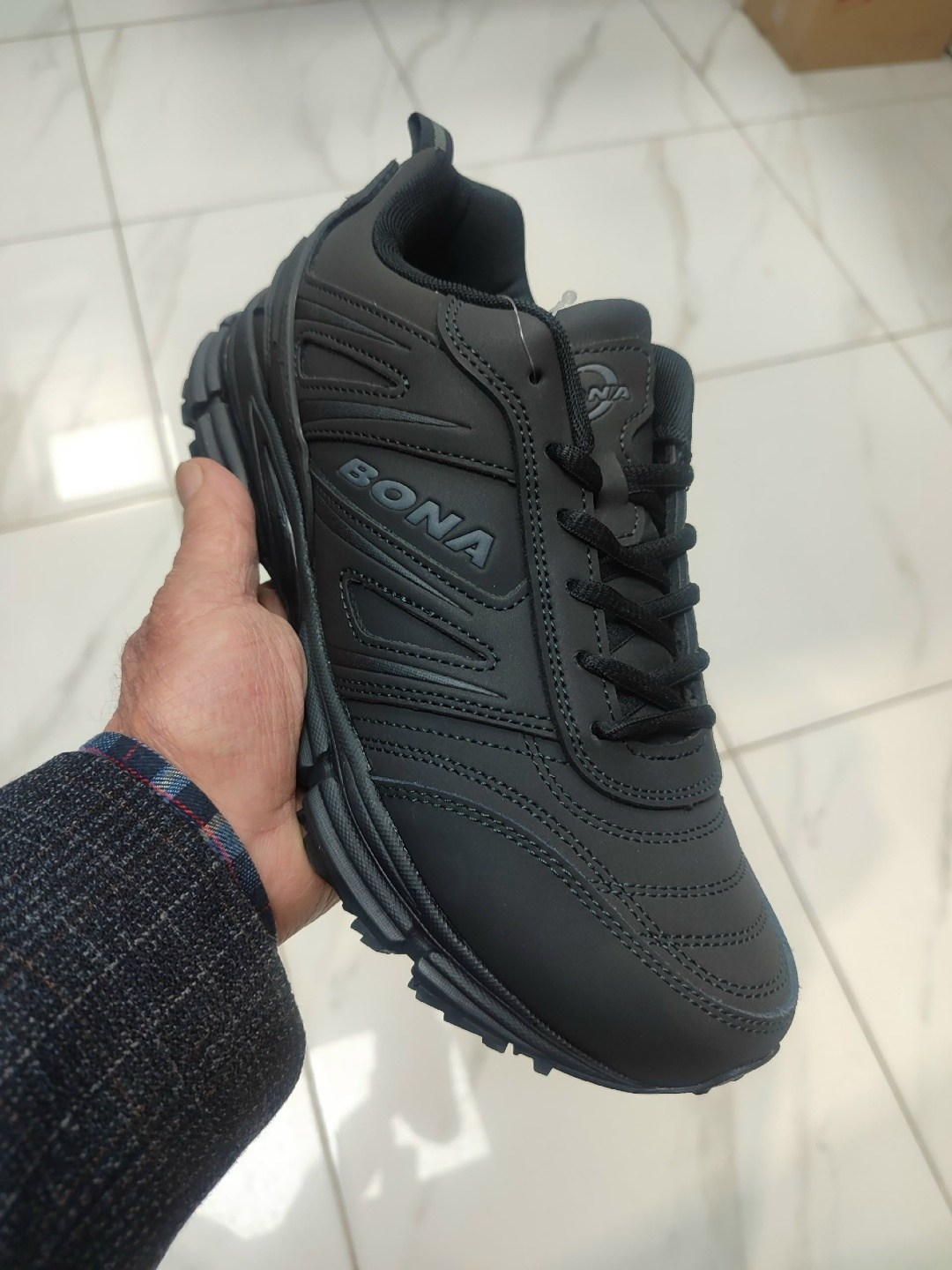 кроссовки bona,кроссовки bona мужские,кроссовки bona черные,бона кроссовки,кроссовка мужской