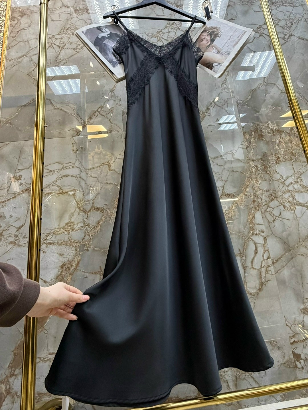 платье с кружевами,платье-комбинация,атласное платье,бельевой стиль кружево,ночная сорочка